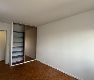 Location Appartement 4 pièces 79m² - Photo 2