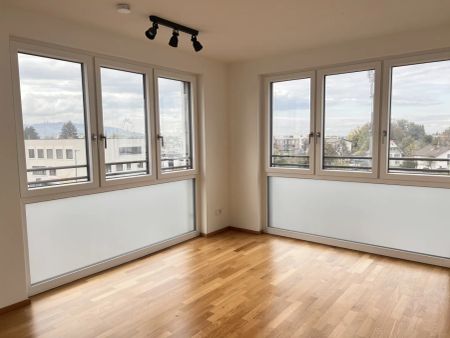 Moderne und helle 4 Zimmer Wohnung mit Balkon in zentraler Lage in Dornbirn - Foto 4