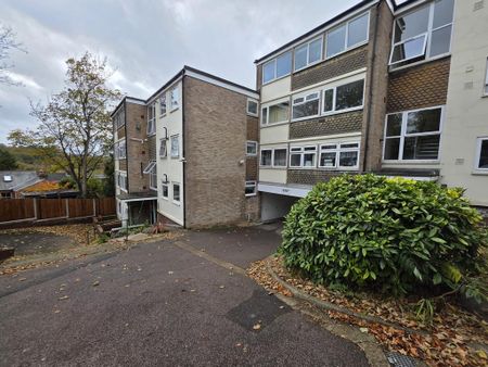 2 bedroom flat to rent - Photo 3