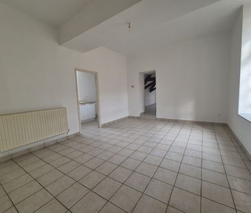 Location Appartement 4 pièces 94m² ST OMER 62500 - Photo 4