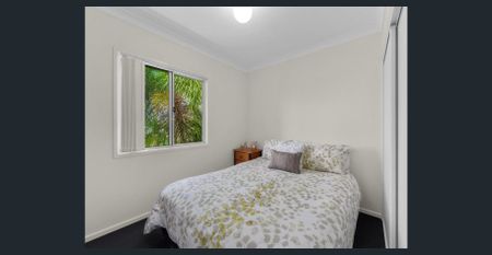 Bright, Modern & Ideally Located - Your Perfect Capalaba Home - Photo 4