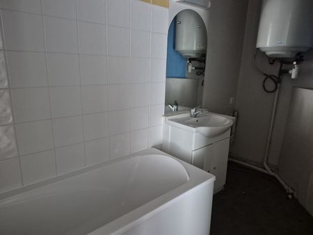 Location Appartement 3 pièces 47m² LILLE 59000 - Photo 3
