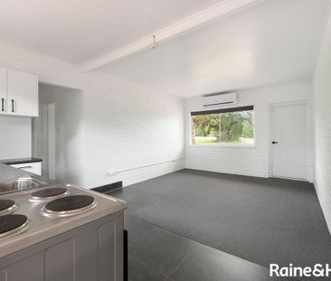 1 BEDROOM UNIT IN SHOAL POINT - Photo 4