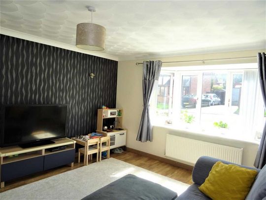 3 bedroom semi-detached house to rent - Photo 1
