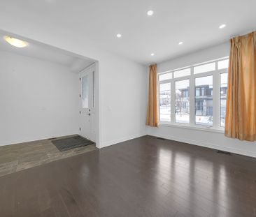 For Lease - 70 Forest Edge Crescent, East Gwillimbury, Ontario - Photo 2