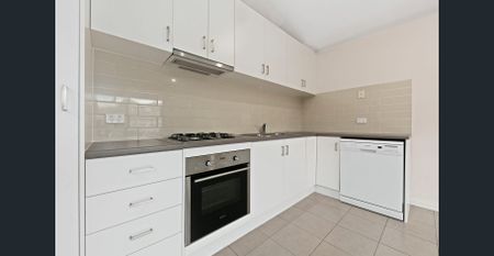 Location Location! - Photo 4