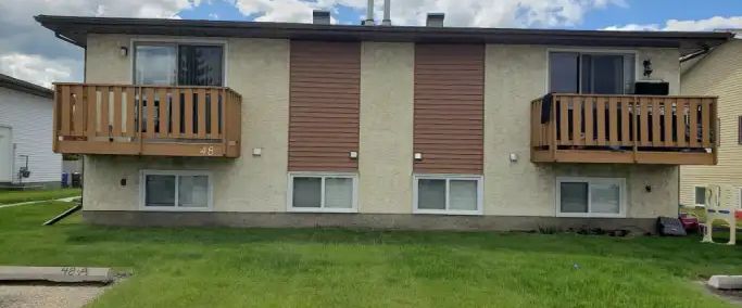 Cozy 3bdrm 4 plex in Clearview | D - 48 D Cosgrove Crescent, Red Deer - Photo 1