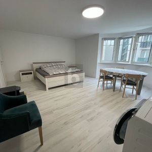 FRISCH RENOVIERTER WOHNTRAUM IM HERZEN DES 9. BEZIRKS - Photo 2