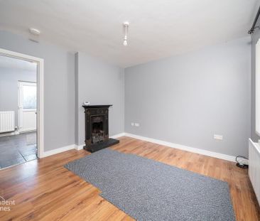4 Elizabeth Avenue, Larne, BT40 1QP - Photo 1