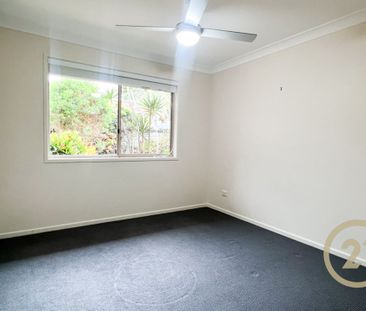 Spacious 4-Bedroom Family Home in Ferny Grove - Photo 6