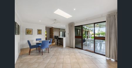 Family Oasis - Photo 3