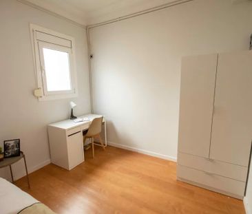 Carrer de Balmes, Barcelona, Catalonia 08006 - Photo 6