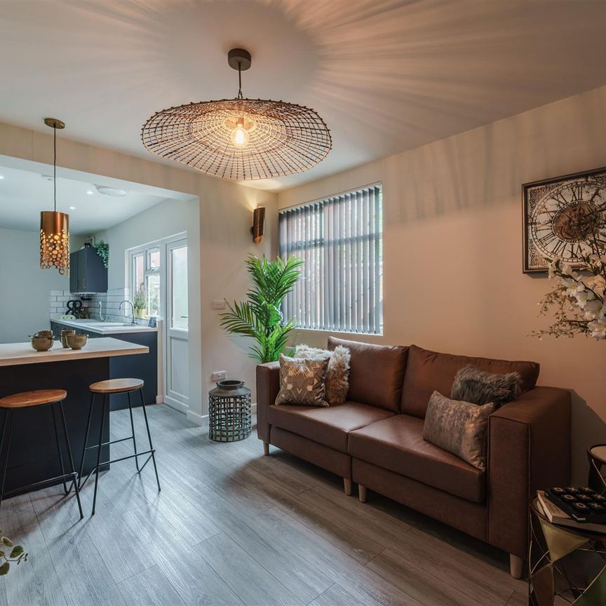 Holyhead Road, Spon End, CV1 - Photo 1