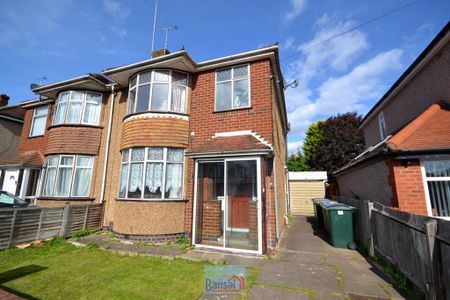 2 bedroom semi-detached house to rent - Photo 4