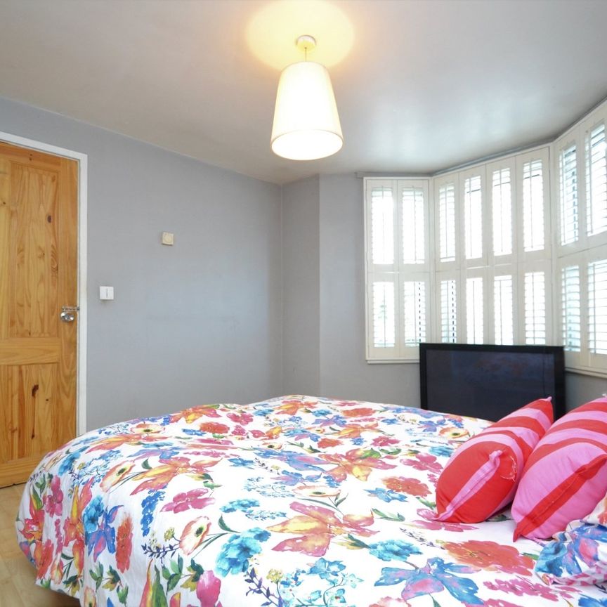 House Share to rent - Elswick Road, London, SE13 - Photo 1