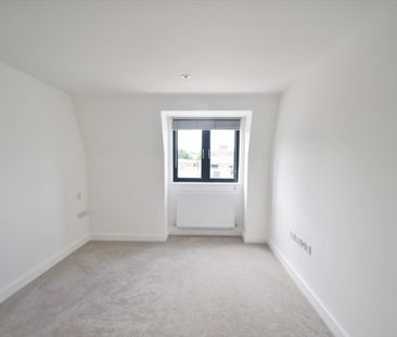 Francis Court, Chiltern Avenue, Amersham,HP6 - Photo 5