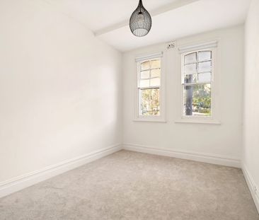 Charming Terrace in a Premier Inner-City Pocket - Photo 3