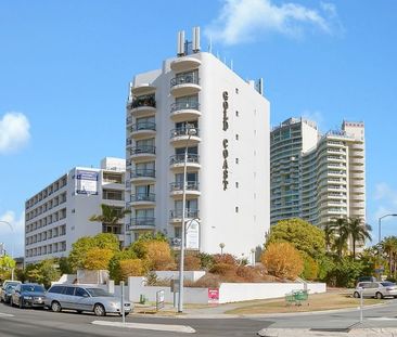 Southport Broadwater gorgeous modern unit with water views! - Photo 2