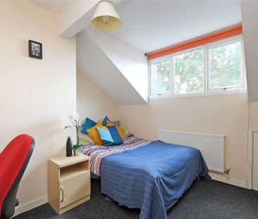 3 bedroom flat to rent - Photo 5