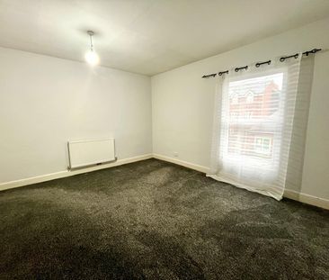 2 bed terraced house to rent Friars Terrace, Stafford ST17 - Photo 5