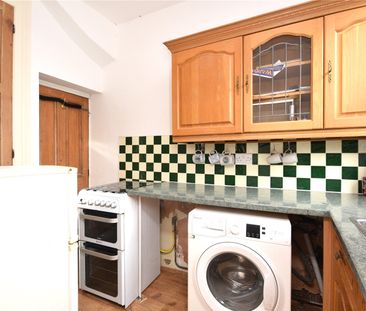 18, Aviary Grove, Leeds, West Yorkshire, LS12 2NU - Photo 5