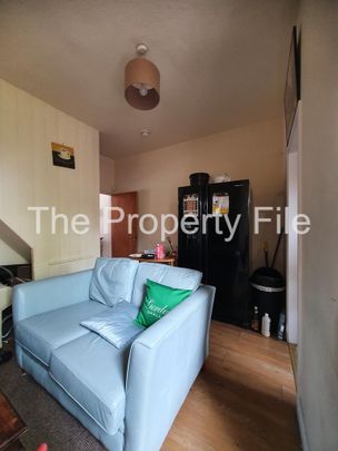 4 bedroom terraced house to rent - Photo 1