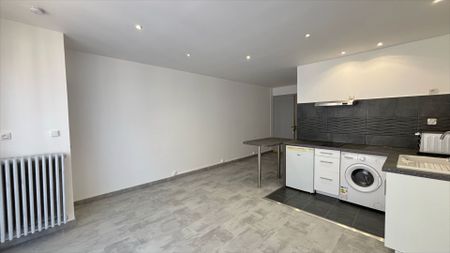 Location Appartement 2 pièces 46m² - Photo 2
