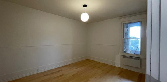 Grand 7 1/2 - Quartier Montcalm - Photo 2