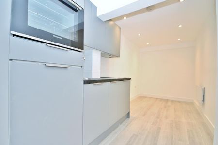 Studio to rent - Photo 5