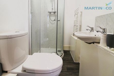 1 bedroom in a house share to rent - Photo 4