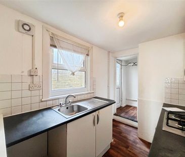 2 bedroom terraced house to rent - Photo 6