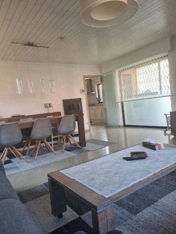 Ruime woning met 3 slaapkamers en grote tuin in Heusden-Zolder - Photo 2