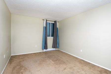 For Lease - 600 Grenfell Drive Unit# 904, London North, Ontario - Photo 5