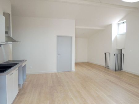 Location appartement 4 pièces, 84.82m², Nîmes - Photo 3