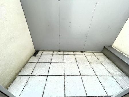 Erdgeschoß, barrierefrei, Innenhof! Ruhige, loft-artige Neubauwohnung mit 2 kl. Terrassen - Photo 2