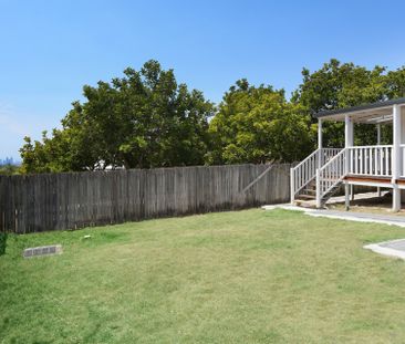4 BEDROOM DUPLEX WITH YARD, AIR CON & SURFERS VIEWS - Photo 3
