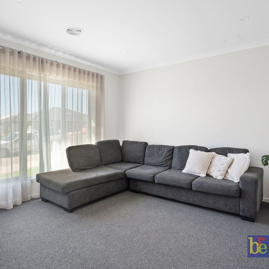 Modern Family Home in Prime Imagine Estate Strathfieldsaye - Photo 1