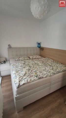 Pronájem panelového bytu po rekonstrukci, 3+1. 63 m - Photo 5