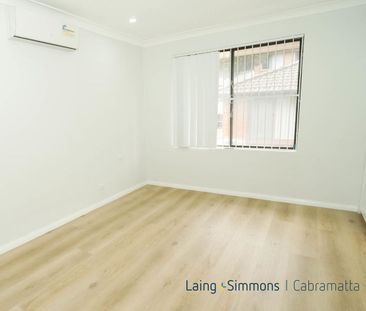 FULLY RENOVATED TOWNHOUSE - Photo 5