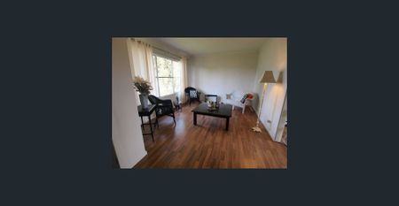 Three bedroom home - Photo 3