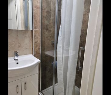 Room in a Shared House, Crosbie Road, CV5 - Photo 3