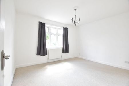 5 bedroom detached house to rent - Photo 5