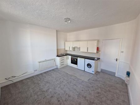 1 bedroom coach house to rent - Photo 5