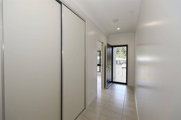 Quality Air Conditioned Modern Home near Mountains - Photo 1