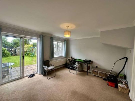 Bland Drive, Hawkinge, CT18 - Photo 1