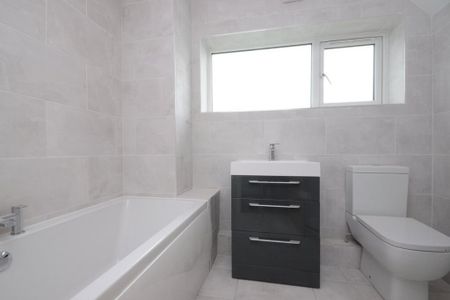 1 bedroom property to rent - Photo 5