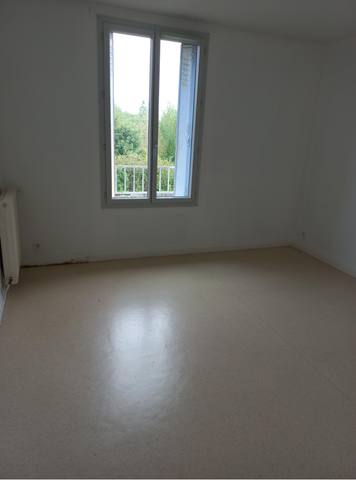 Bel et grand appartement T3 à Varennes Vauzelles - Photo 3