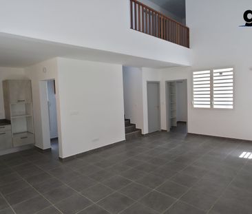 Location Maison 4 pièces 112m² MATOURY 97351 - Photo 2