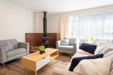 12B Bell Street, Tawa - Photo 3