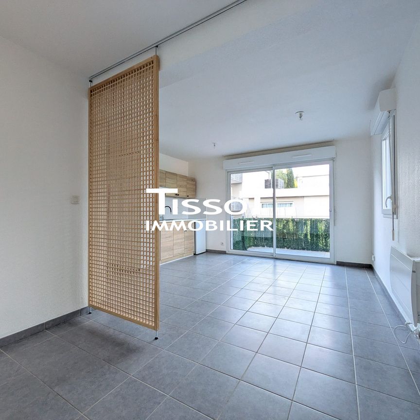 Location Appartement 1 pièce 32m² NIMES 30000 - Photo 1